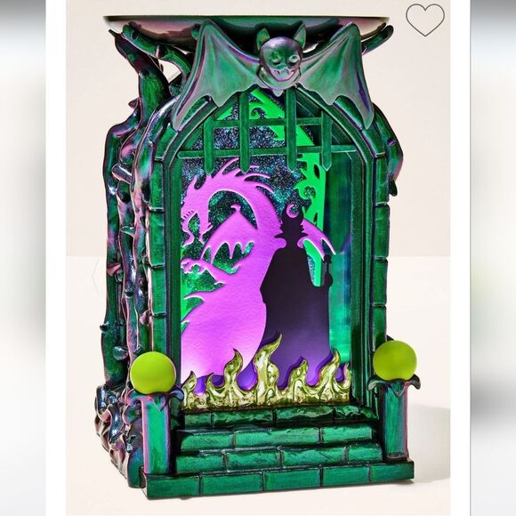 DISNEY VILLIANS x BATH & BODY WORKS Maleficent Shadowbox Light Up Candle Holder - Picture 4 of 14
